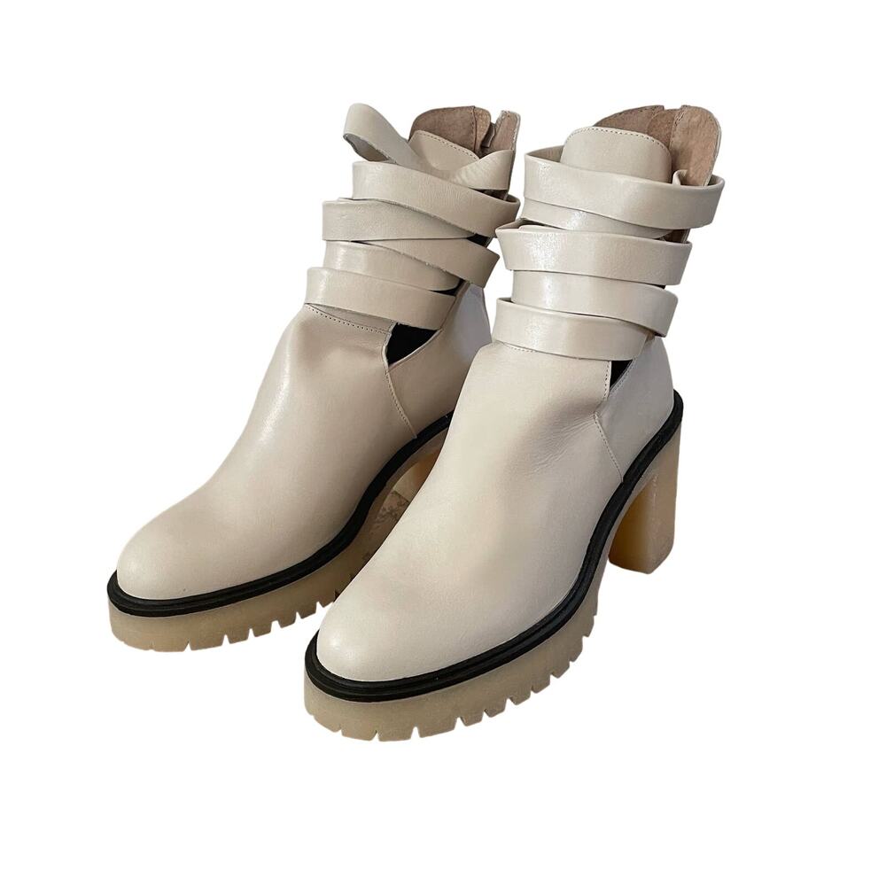 Free people Jesse cutout boots